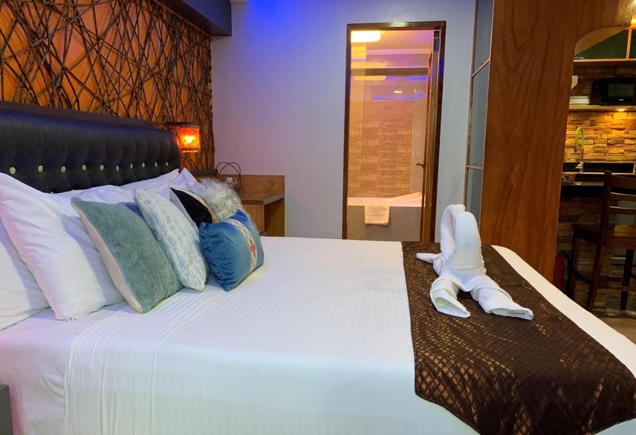 Clockworkorange Luxury Suites With Netflix Mactan Exterior foto